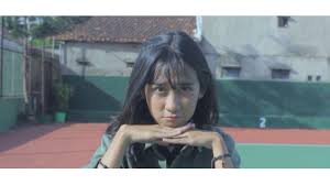 Ia bergabung ke jkt48 di usia yang relatif muda, yaitu 16 tahun pada tahun 2019 silam. Iu Bbibbi M V Arajkt48 Cover Youtube