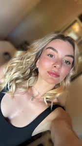 Hello everyone, my name is Daniel and I'm currently looking for job  opportunities in Sydney. I completed my apprenticeship as a Mechatronics  Technician in Mechanical Engineering and have 5 years of professional