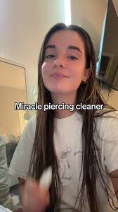 Jenna Pierce Cleaning Out Car