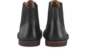 Daghfous mal mit einer gelungenen aktion für die kickers, aus dem linken halbfeld bringt er den ball dann aber nicht zu einem mitspieler. Kickers Stiefelette Titi Schwarz Gortz 47755501