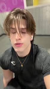 How to Fix a Bowl Cut? Male Fashion and Hairstyle Tutorial