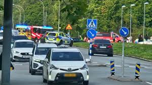 Schüsse vor Moschee in Örebro: Zwei Verletzte, Fahndung läuft - Imagen principal del artículo