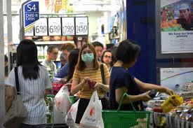 Singapore has seen a surge in unlinked covid cases and a jump in locally transmitted infections. Coronavirus Singapore Not Considering Lockdown But Temporary Closure Of Schools Offices Deccan Herald