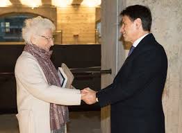Il presidente del consiglio uscente giuseppe conte. Trentuno Applausi Per Conte Che Al Senato Chiede Di Rifuggire L Egoismo Le Cose Sembrano Mettersi Bene La Segre Monti E Pierferdinando Casini Voteranno Si Farodiroma