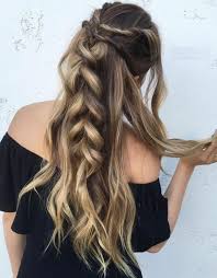 festliche frisuren mit einem grossen lassigen zopf mit vielen haargummis fur lange haare festliche frisuren lange haare frisuren lange haare offen frisuren