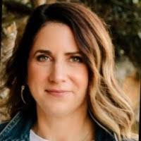 Kathleen Whitton's Instagram, Twitter & Facebook