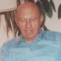 Robert Seefeldt's Instagram, Twitter & Facebook