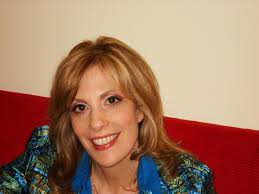 Diane Amodeo's Instagram, Twitter & Facebook