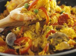 Spanische Reispfanne Mit Hahnchen Paella Rezept Paella Rezept Reispfanne Mit Hahnchen Rezepte