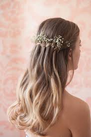 Dirndl Frisuren Oktoberfest Offene Haare Schleierkraut Hairstyle Dirndl Frisuren Haare Hochzeit Und Frisuren Lange Haare Kommunion