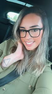 Jewish woman seeks kind and sharp man for relationship