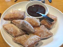 Das restaurant war sehr hell, wodurch es leicht zu sehen alle dem müll auf dem. Zeppoli Olive Garden Zeppoli Recipe Food Recipes