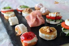 Sencillos y muy ricos, estos canapés te sorprenderán. 25 Recetas De Canapes Rapidos Navidad 2020 2021 Saborgourmet Com