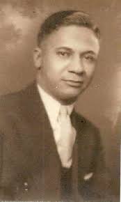 By the time he retired in 2001, Wayne Manuel had photographed thousands of  high school seniors. The professional photographer began taking senior  portraits in 1968, about two decades after opening his studio