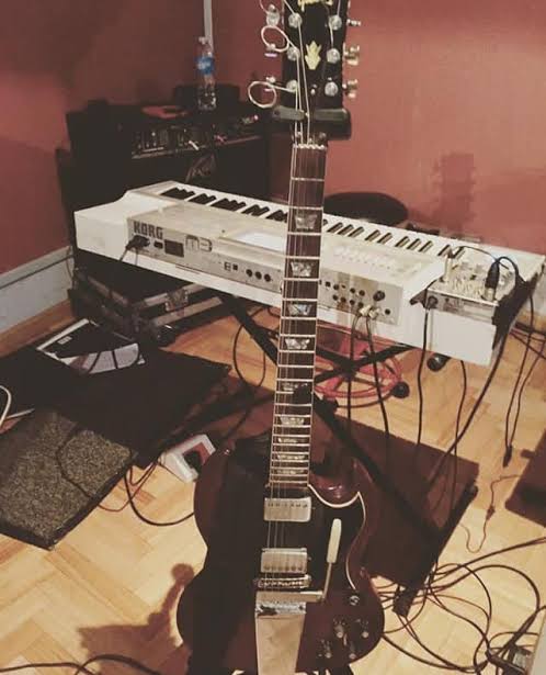 images?q=tbn:ANd9GcQmOxxtBvCTXSR9WTRIgj5