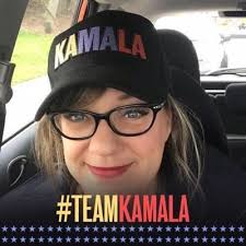 Deborah Timms's Instagram, Twitter & Facebook