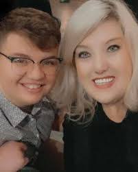 Pamela Chenault's Instagram, Twitter & Facebook