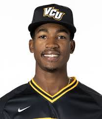 Avery Mabe's Instagram, Twitter & Facebook