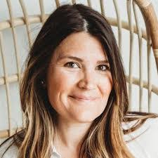 Kasia Anderson's Instagram, Twitter & Facebook