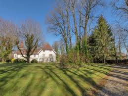 Jump to navigation jump to search. Schloss Zum Kaufen Cressier Fr