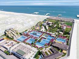 It offers facilities including an aqua park, pools, restaurants, a fitness center and turkish bath. Aska Lara Resort Spa Lara Gunstig Buchen Its