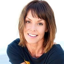 Alexandra Wright's Instagram, Twitter & Facebook