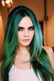 Model Cara Delevingne Green Black Roots Layered Long Hairstyle Green Hair Long Hair Styles Black Women Hairstyles
