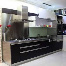 stylish and trendy modular kitchen