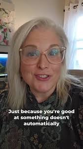 Holly Berube's Instagram, Twitter & Facebook