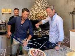 Maciej dolega komentuje odejście z tvn24. Maciej Dolega Z Tvn Robil Pizze W Jak W Dym Jak W Dym Pizza Wino Pizzeria Boleslawiec Rynek Boleslawiec