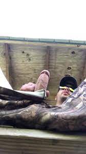 Redneck: Redneck hunter gets horny in the blind - ThisVid.com