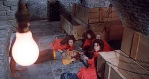 DOC'S JOURNEY INTO HAMMER FILMS #121: THE SATANIC RITES OF DRACULA [1973] |  Horror Cult Films