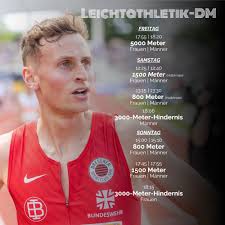 Courtney Dauwalter ist die beste Trailläuferin der Welt. Vor allem, wenn es  richtig lang wird, ist sie in ihrem Element. Einen Coach oder einen  Trainingsplan hat die ehemalige Lehrerin aber nicht. Was