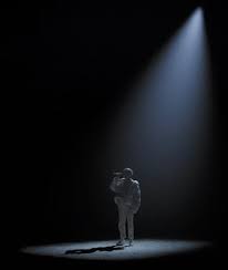 Désolé caroline, je crois qu'on a même fait le tour. Le Nouveau Clip D Eddy De Pretto Est Disponible