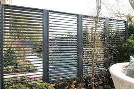 de leukste tuinschermen libelle tuin schutting tuin tuin afscheiding