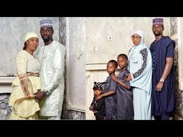 Jun 22, 2021 · the president of the senate, ahmad lawan, has provided insight into why president muhammadu buhari and his party, the all progressives congress (apc), were unable to deliver on their electoral. Jarumi Lawal Ahmad Yana Murnar Cika Shekara Goma Da Aure Youtube