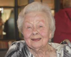 Doreen Grant's Instagram, Twitter & Facebook