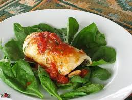 Filets De Sole Enroules Et Cuits Au Four Dans Une Sauce A La Tomate Seafood Recipes Tomato Sauce Recipes