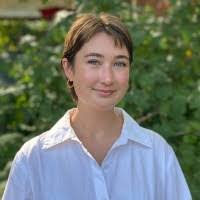 Mary Tozer's Instagram, Twitter & Facebook