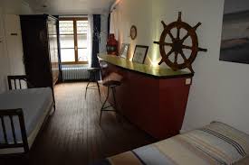 We did not find results for: Apres 21 Ans Aux Commandes Du Relais D Horbe A La Perriere Martin Barray Passe La Main Le Perche