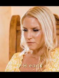 Vanessa Casey's Instagram, Twitter & Facebook