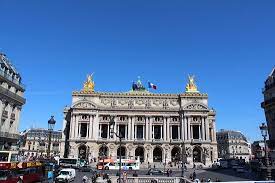Ce pps est luvre de son auteur, il est interdit de le modifier et ne doit en aucun cas faire lobjet de publications sur les sites web ou blogs (sauf autorisation de sa part sur demande), comme il est interdit dextraire les photos du pps pour les mettre en ligne. Die 10 Besten Hotels Nahe Quartier De L Opera Paris