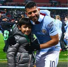 Imputadas siete personas por la muerte de diego armando maradona. Footballfunnys Pa Twitter Benjamin Aguero Father Sergio Aguero Grandfather Diego Maradona Godfather Lionel Messi Idol Jamie Vardy Https T Co Xwoygamezq Twitter