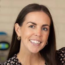 Nancy Bullard's Instagram, Twitter & Facebook