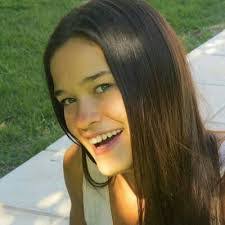 Vicky Saenz's Instagram, Twitter & Facebook