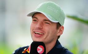 Verstappen o manévri na Piastriho: Musel som sa zasmiať