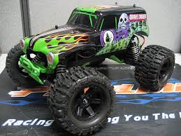 2 monster truck band drags race track cars truck 4x4 model drag car women hd heavy metal helment car crusher demolition car ballads music. Grave Digger Hd Wallpapers Free Download Wallpaperbetter