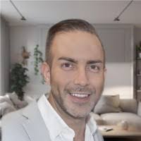 Frank Hyatt's Instagram, Twitter & Facebook