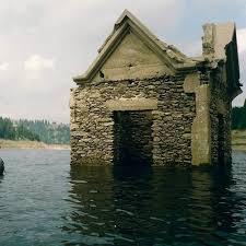 Satul beliş, ca şi biserica satului, au o istorie stranie, dar în acelaşi timp misterioasă. DescoperÄƒ Romania Biserica Urmanczy È™i Modul In Care RenaÈ™te Anual De Sub Ape Editia De Dimineata