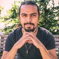 60+ perfiles de «Ayala Villegas»